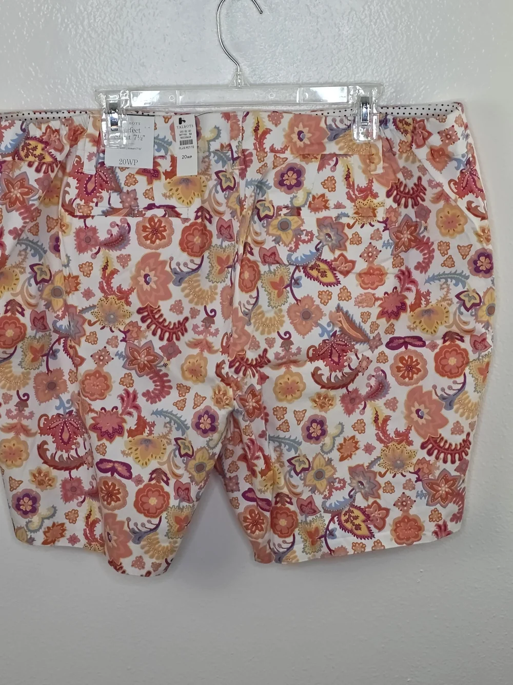 NWT Talbots Perfect Shorts 7.5